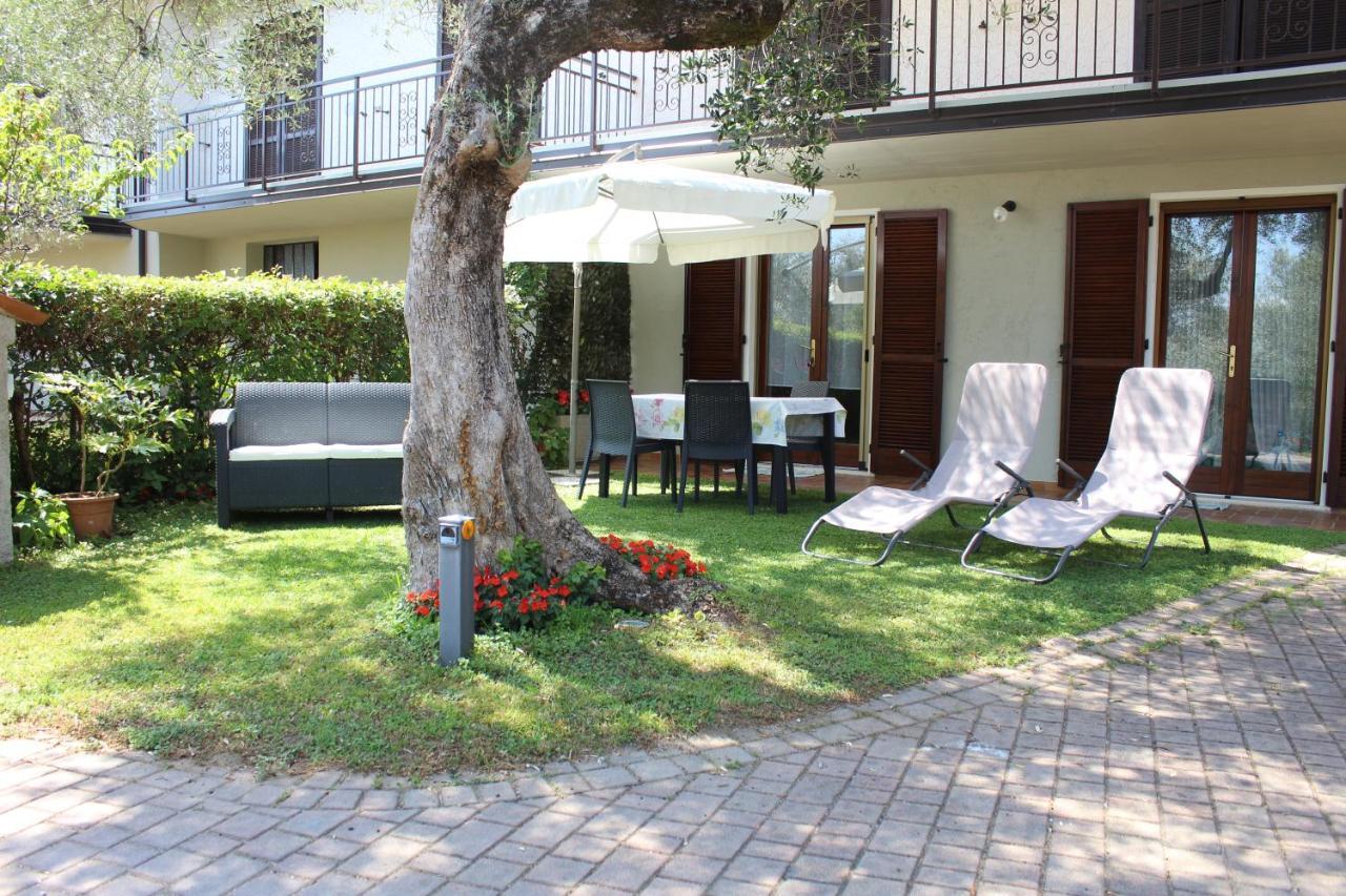 Relax In The Olive Grove Appartement Toscolano Maderno Buitenkant foto